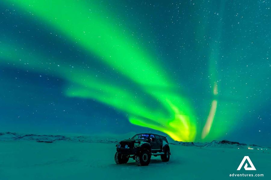 small super jeep near northern lights