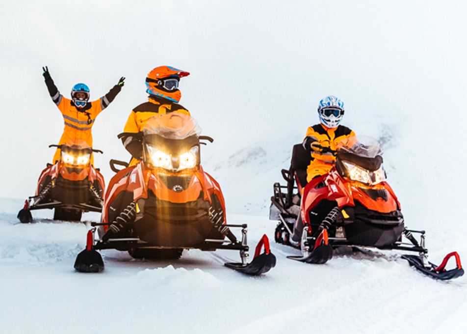 Motoneige en Islande