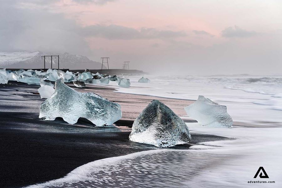 jokulsarlon diamond beach at sunset