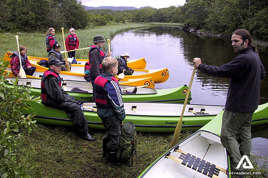 canoeing tour