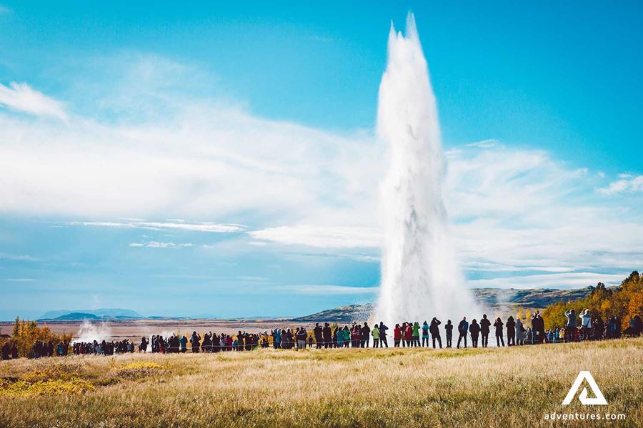geysir strokkur erupting