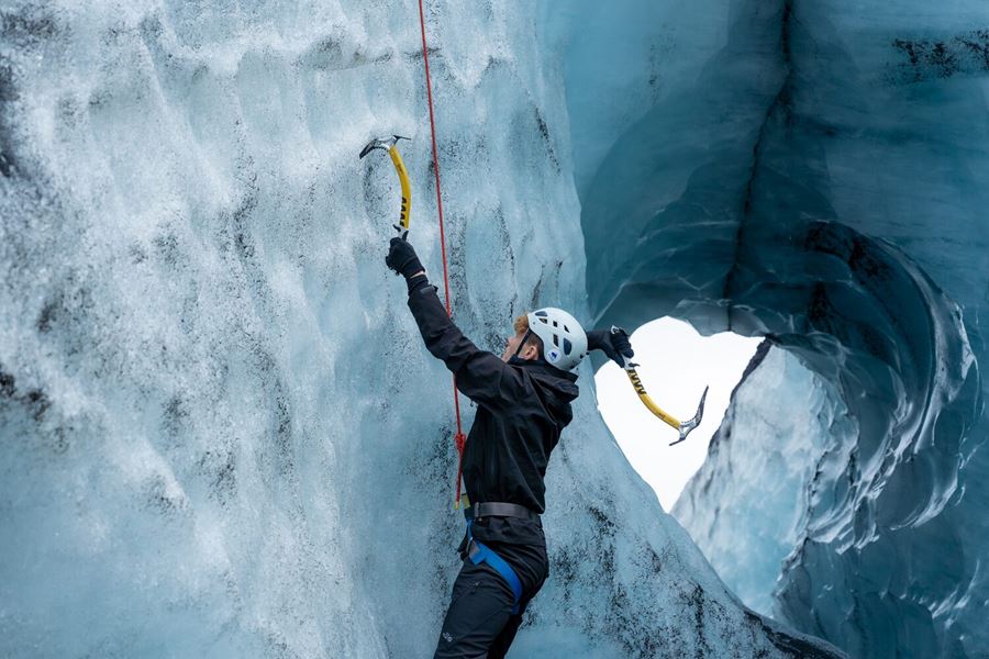 Sólheimajökull Ice Hole