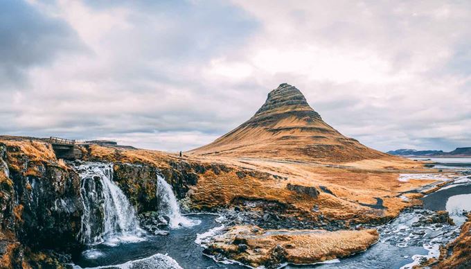 Kirkjufell waterfall