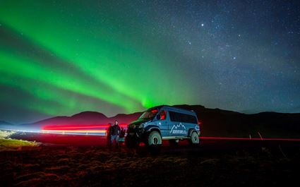 Super Jeep Northern Lights Hunt
