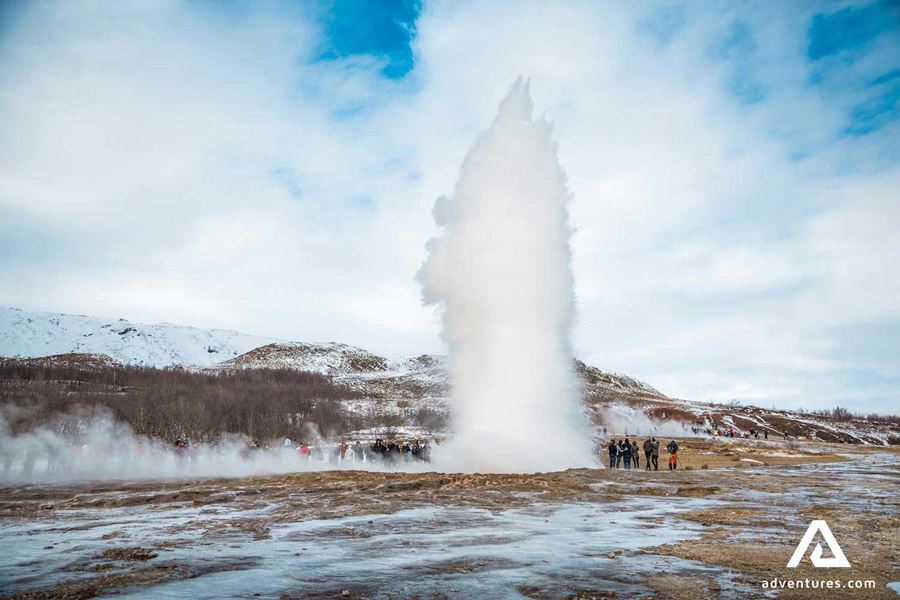 geysir strokkur in winter
