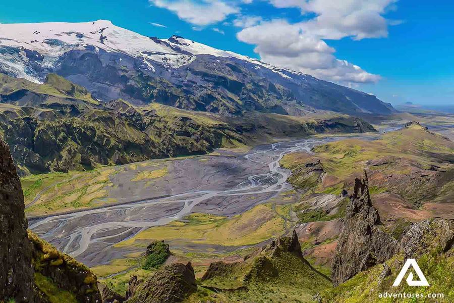 sunny view above thorsmork valley