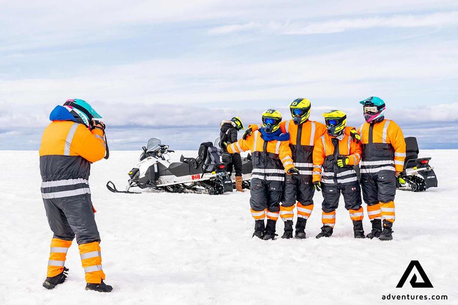taking group pictures on langjokull