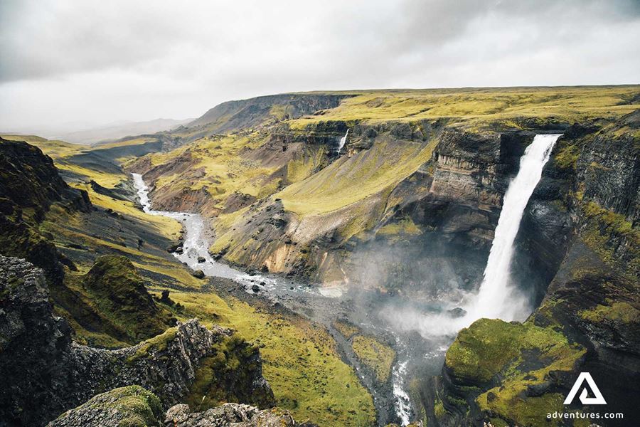 haifoss waterfall view