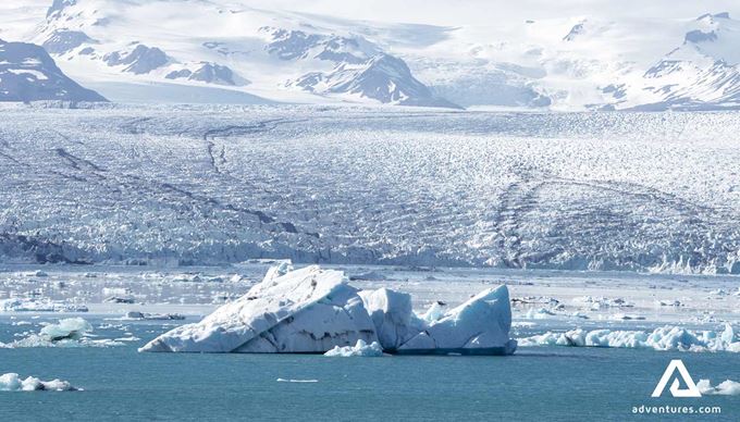 icebergs floating near breidamerkurjokull glacier